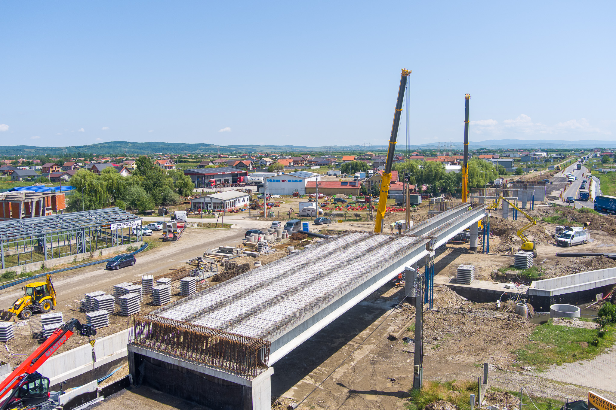 foto: Se montează grinzile la Pasajul Oșorhei, 04.06.2025