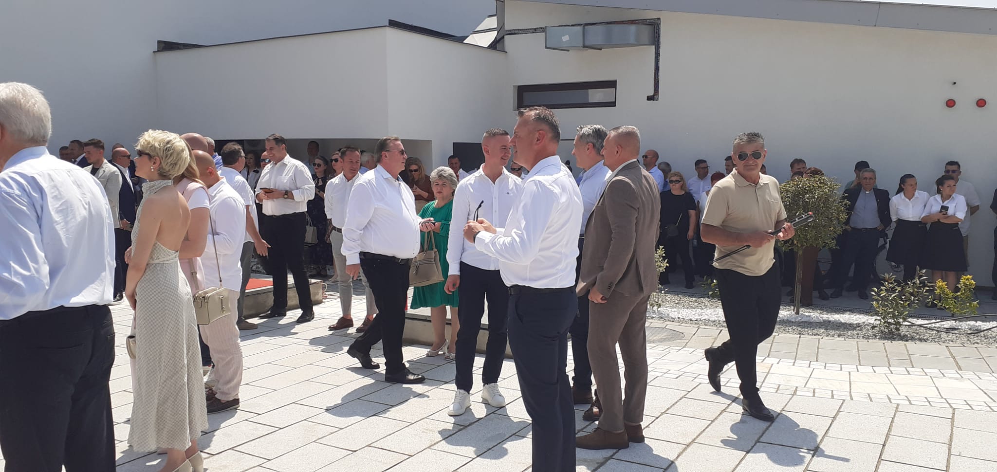 WhatsApp Image 2025-06-06 at 15.40.11 (1)