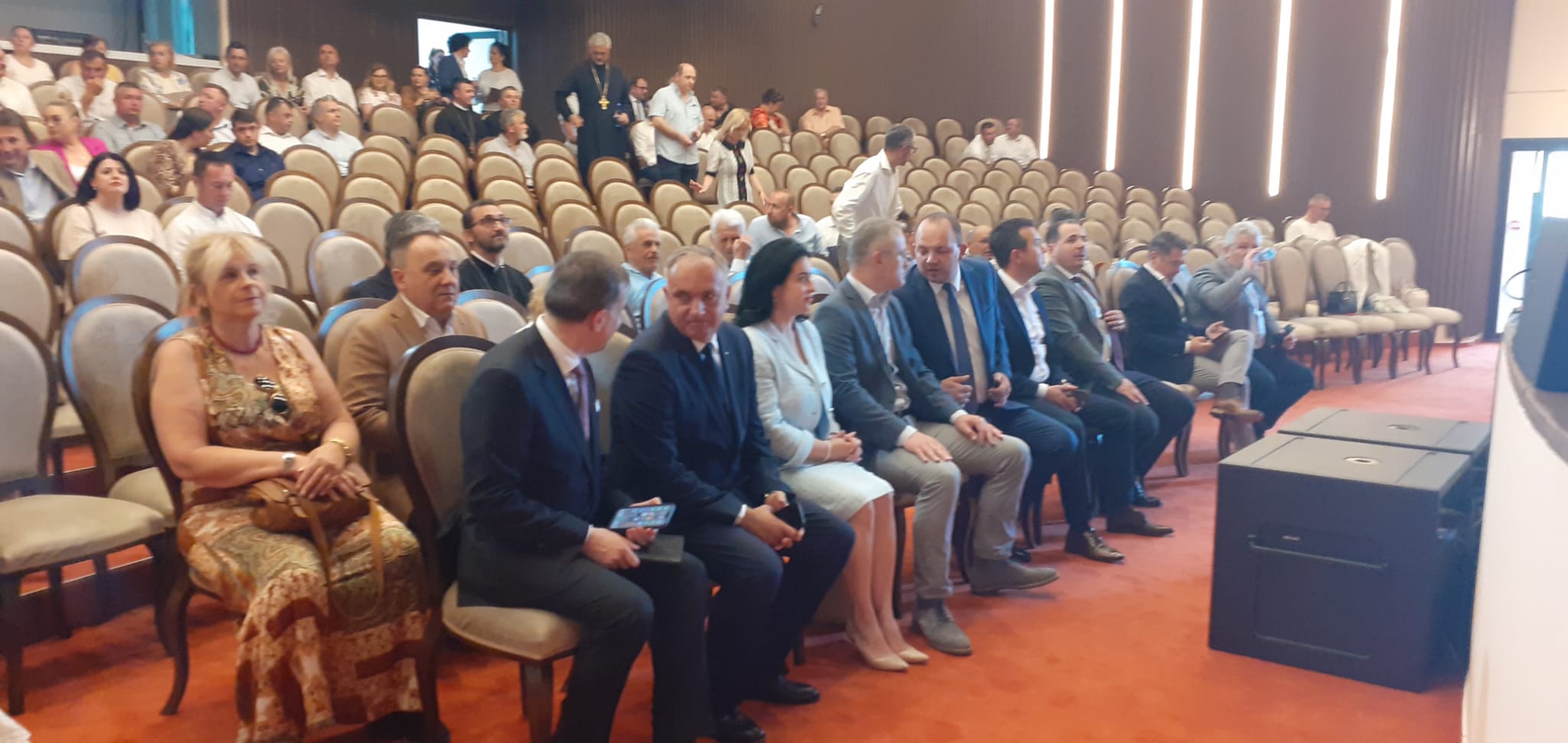 WhatsApp Image 2025-06-06 at 15.40.14 (2)