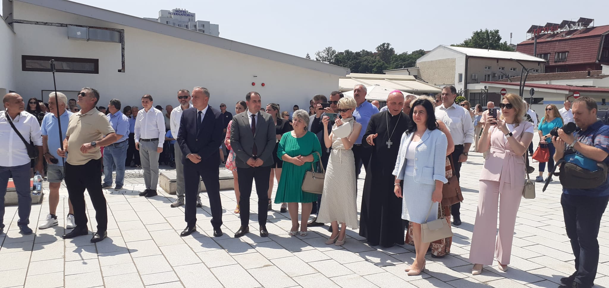 WhatsApp Image 2025-06-06 at 15.40.16 (1)