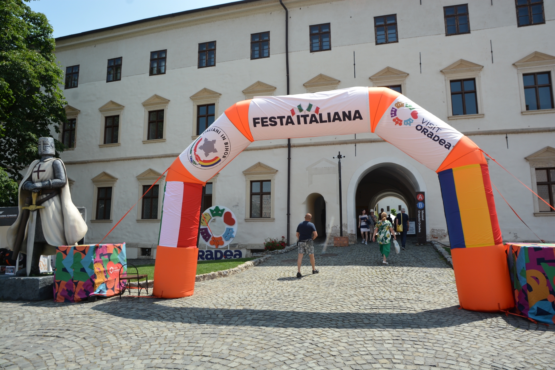 Ambasadorul Italiei la Festa Italiana din Oradea (1)
