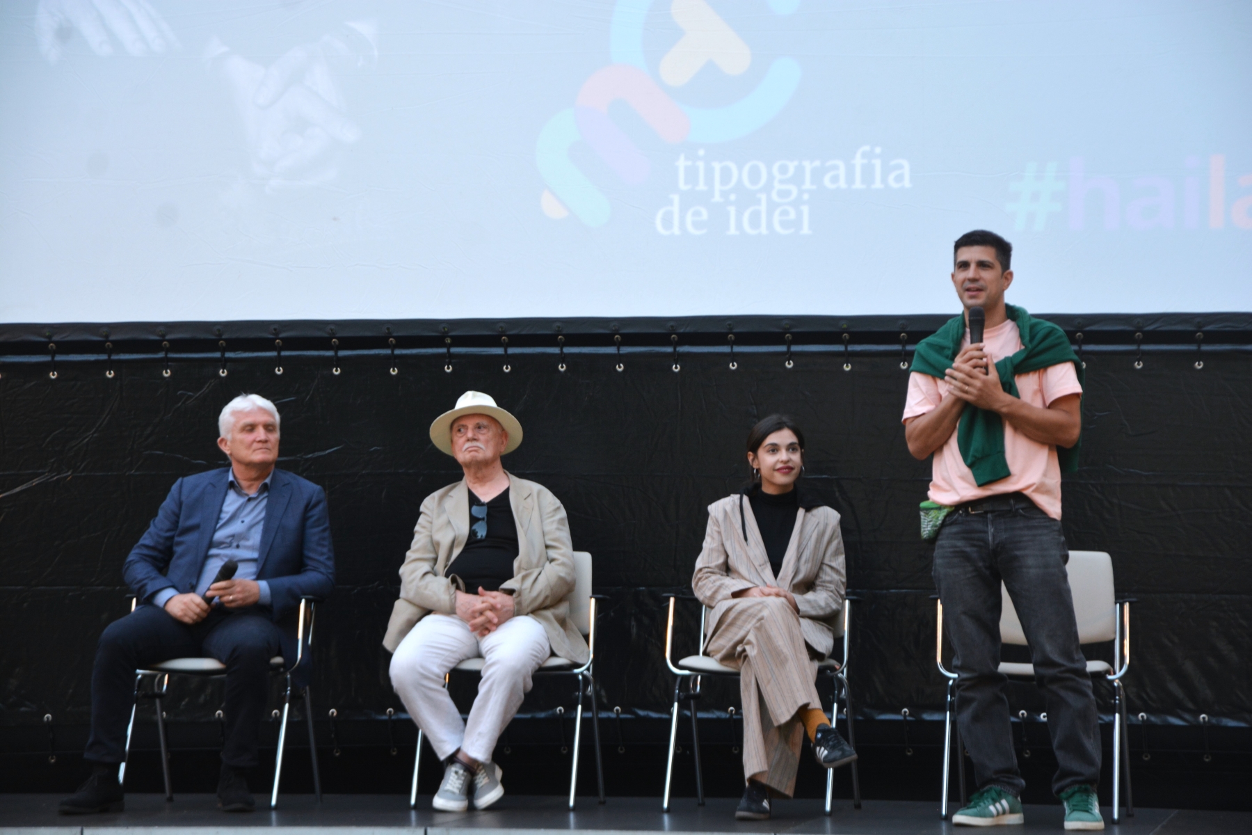 Proiecţie Moromeţii 3 la Oradea (17)