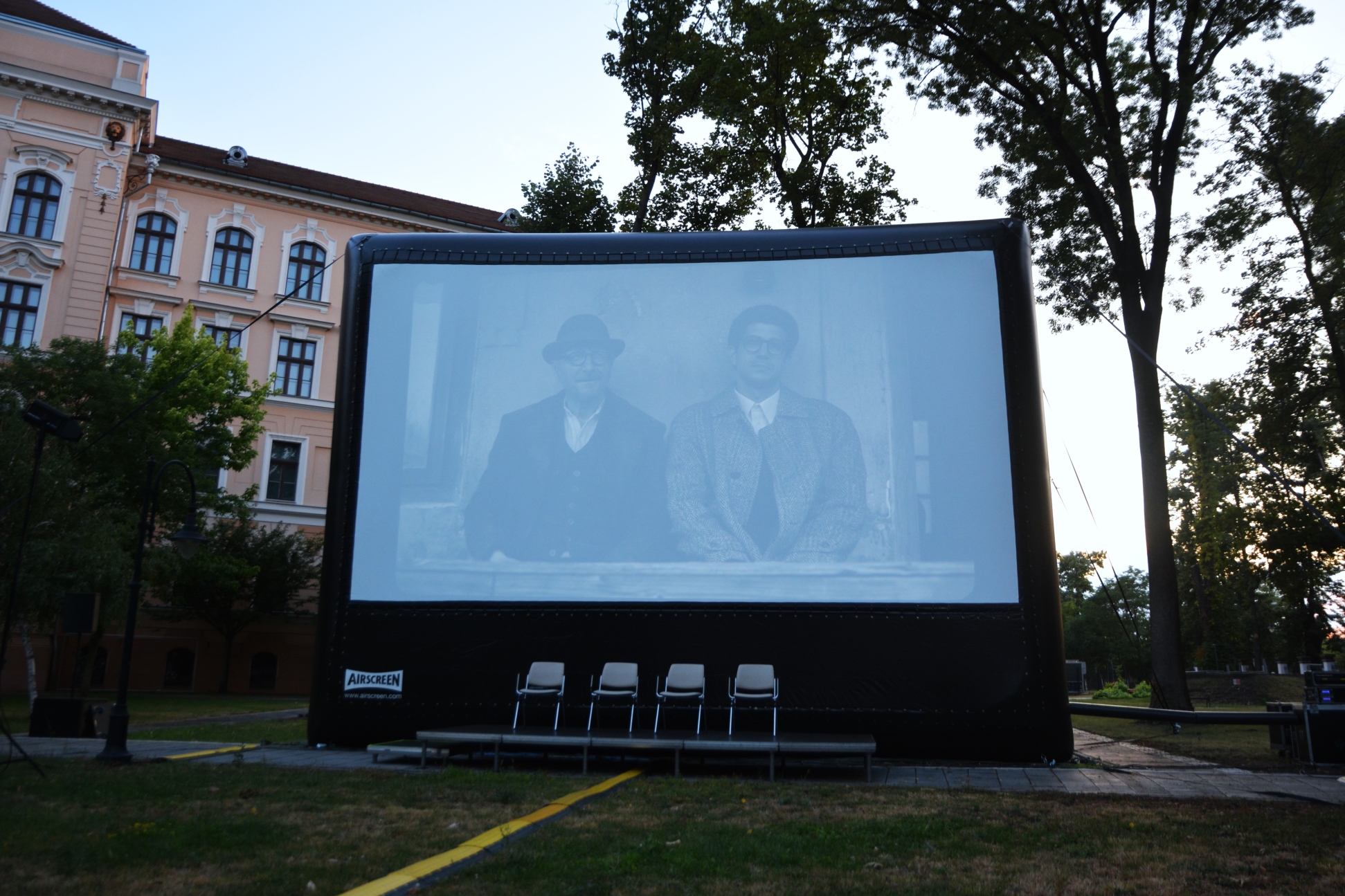 Proiecţie Moromeţii 3 la Oradea (23)