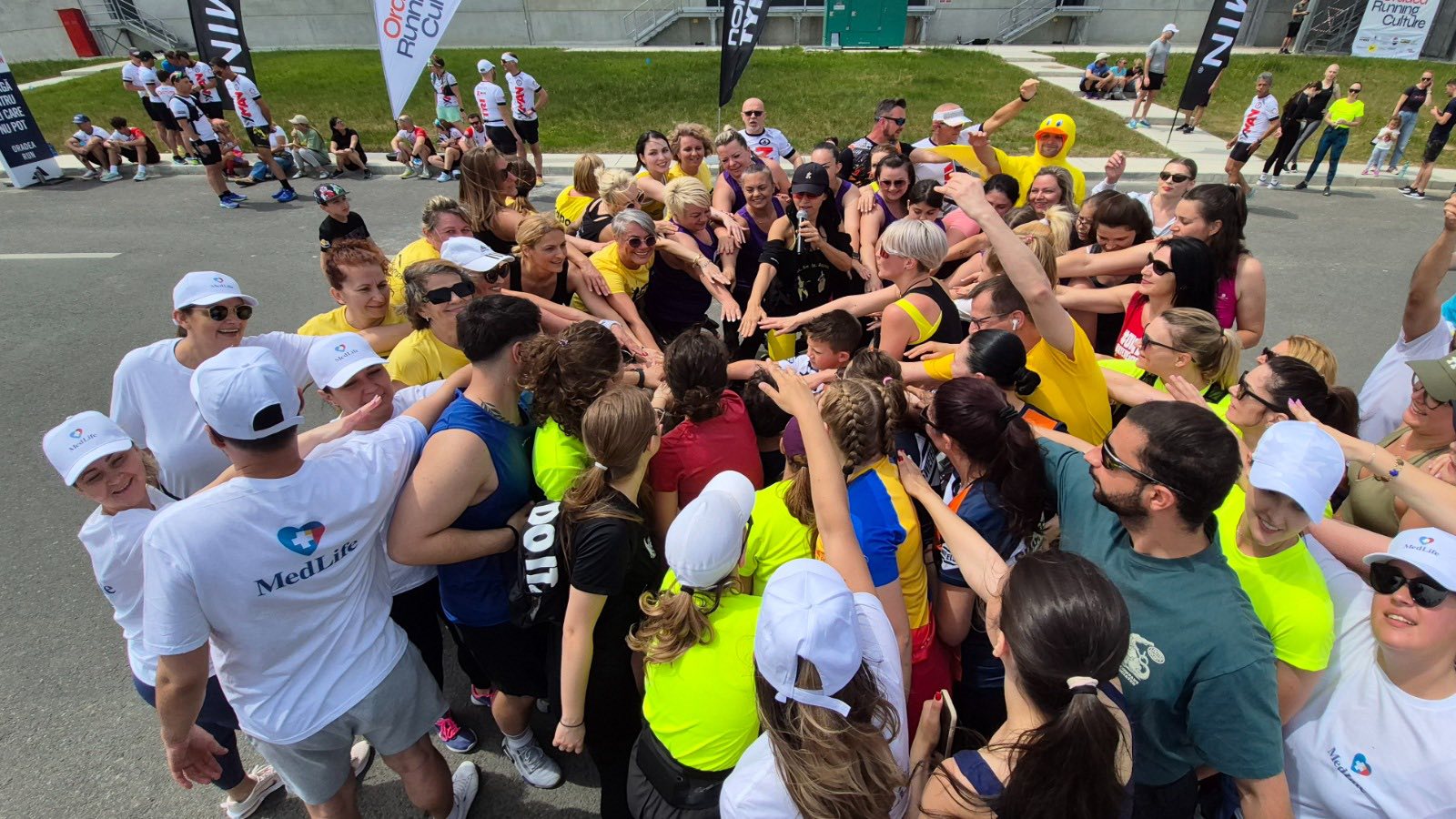 518575597_1292306469569203_4470350371387718174_n