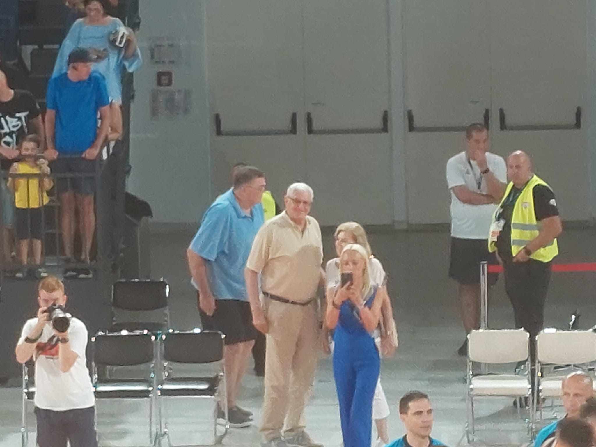 530677031_734543476160757_4108298162330375252_n