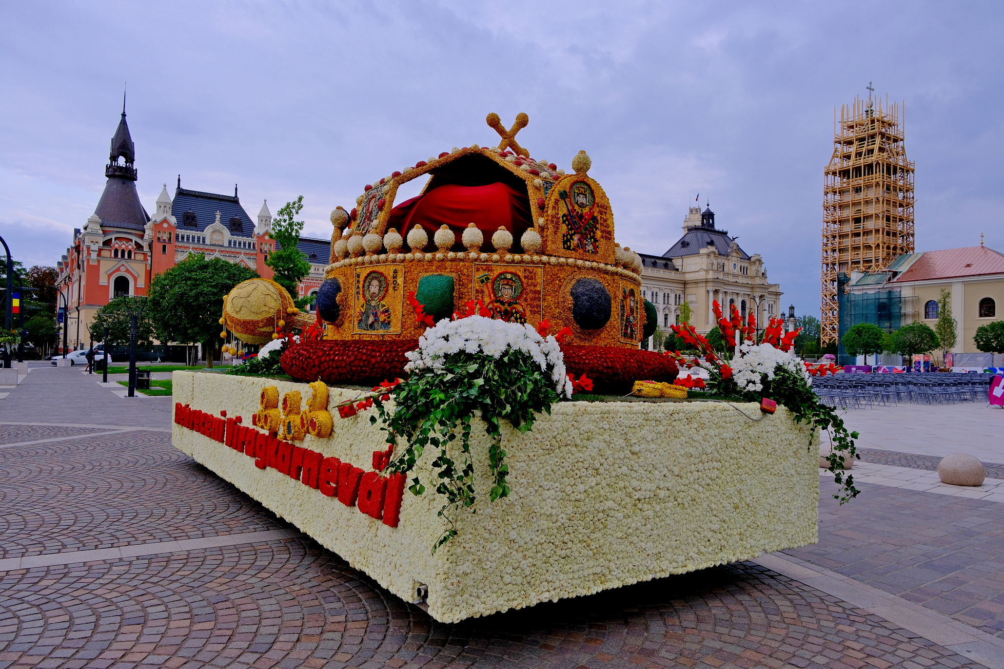 Carele alegorice în Piaţa Unirii (4)