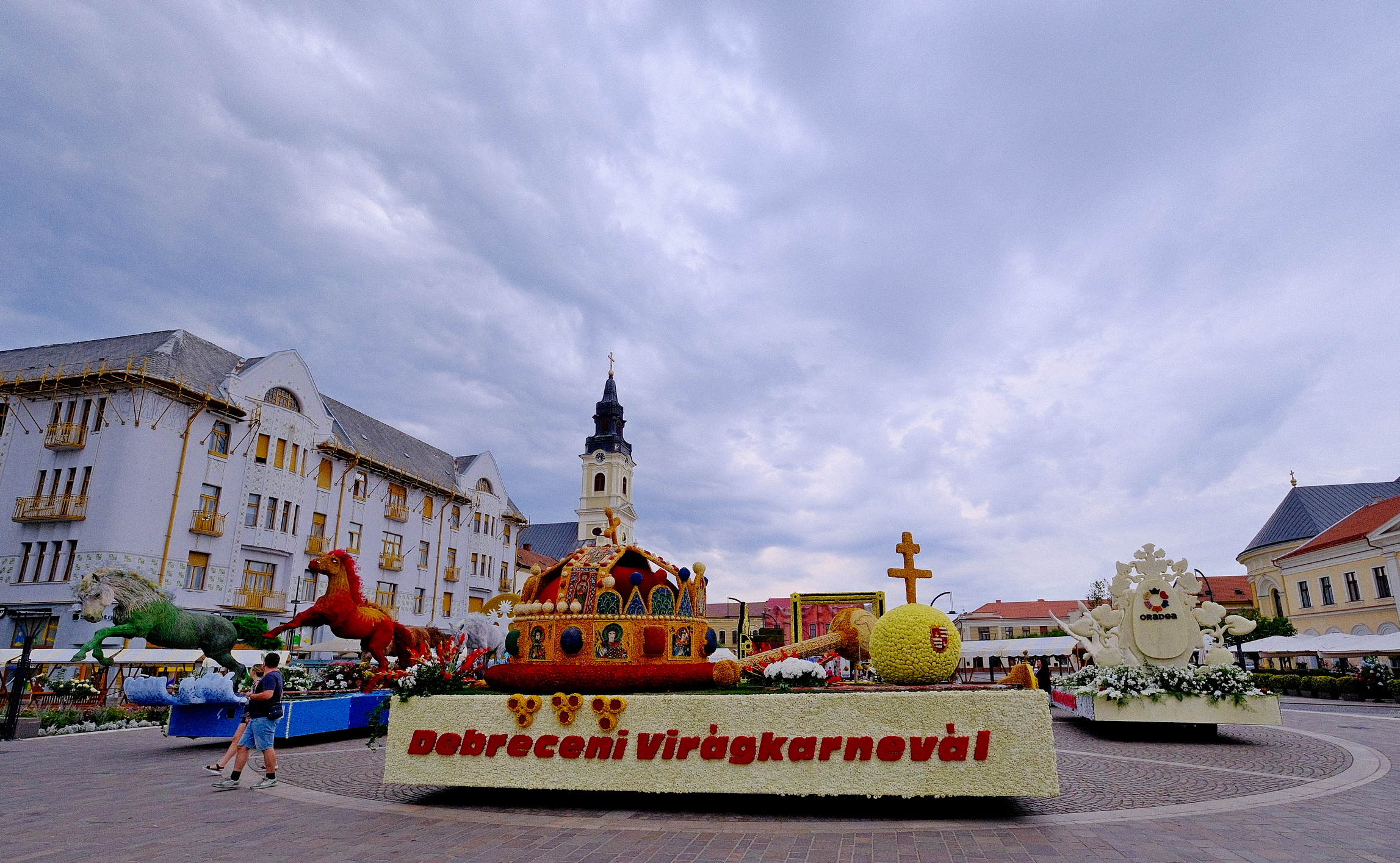 Carele alegorice în Piaţa Unirii (9)