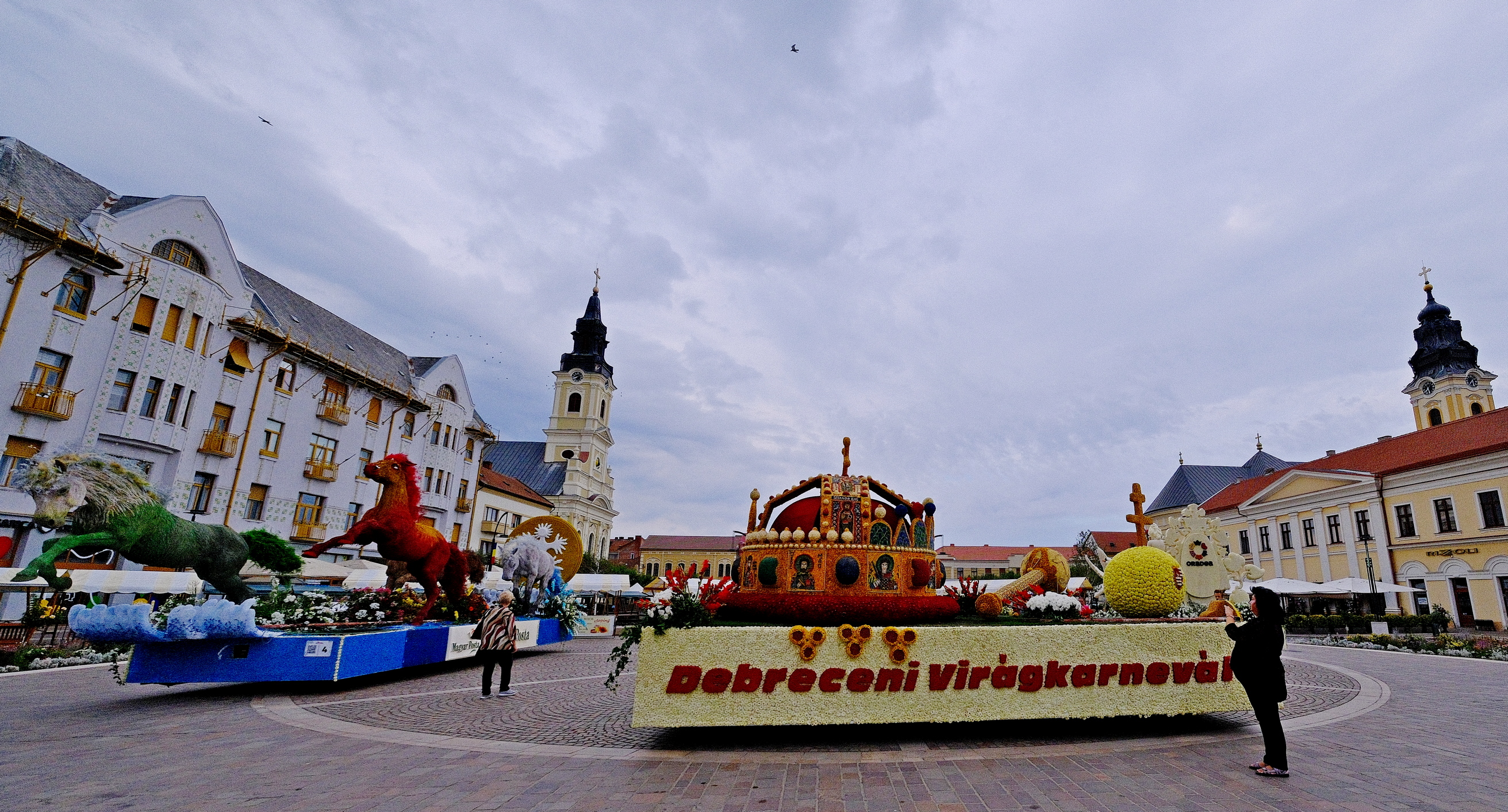 Carele alegorice în Piaţa Unirii (15)