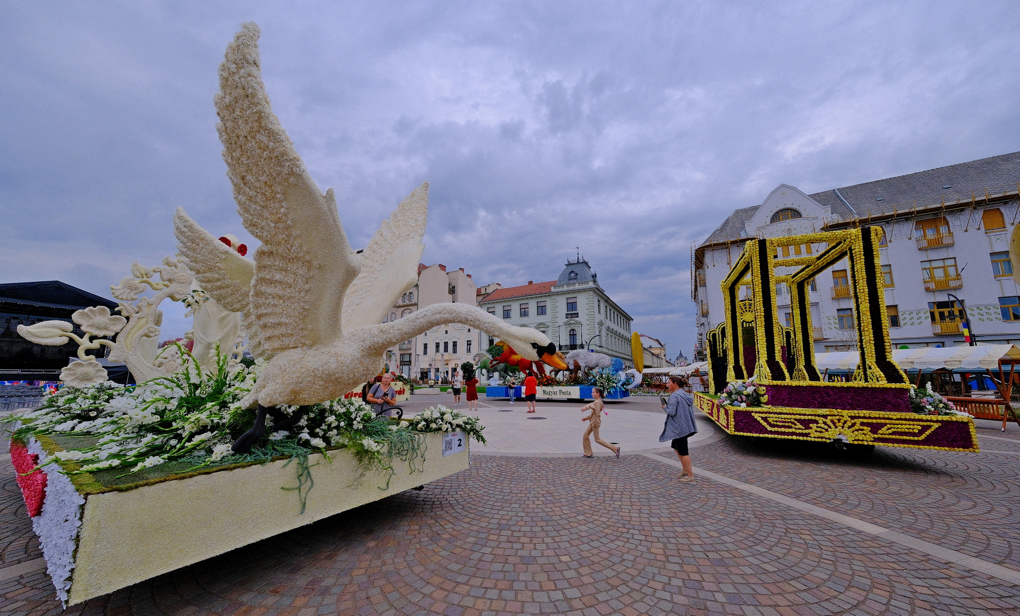 Carele alegorice în Piaţa Unirii (23)