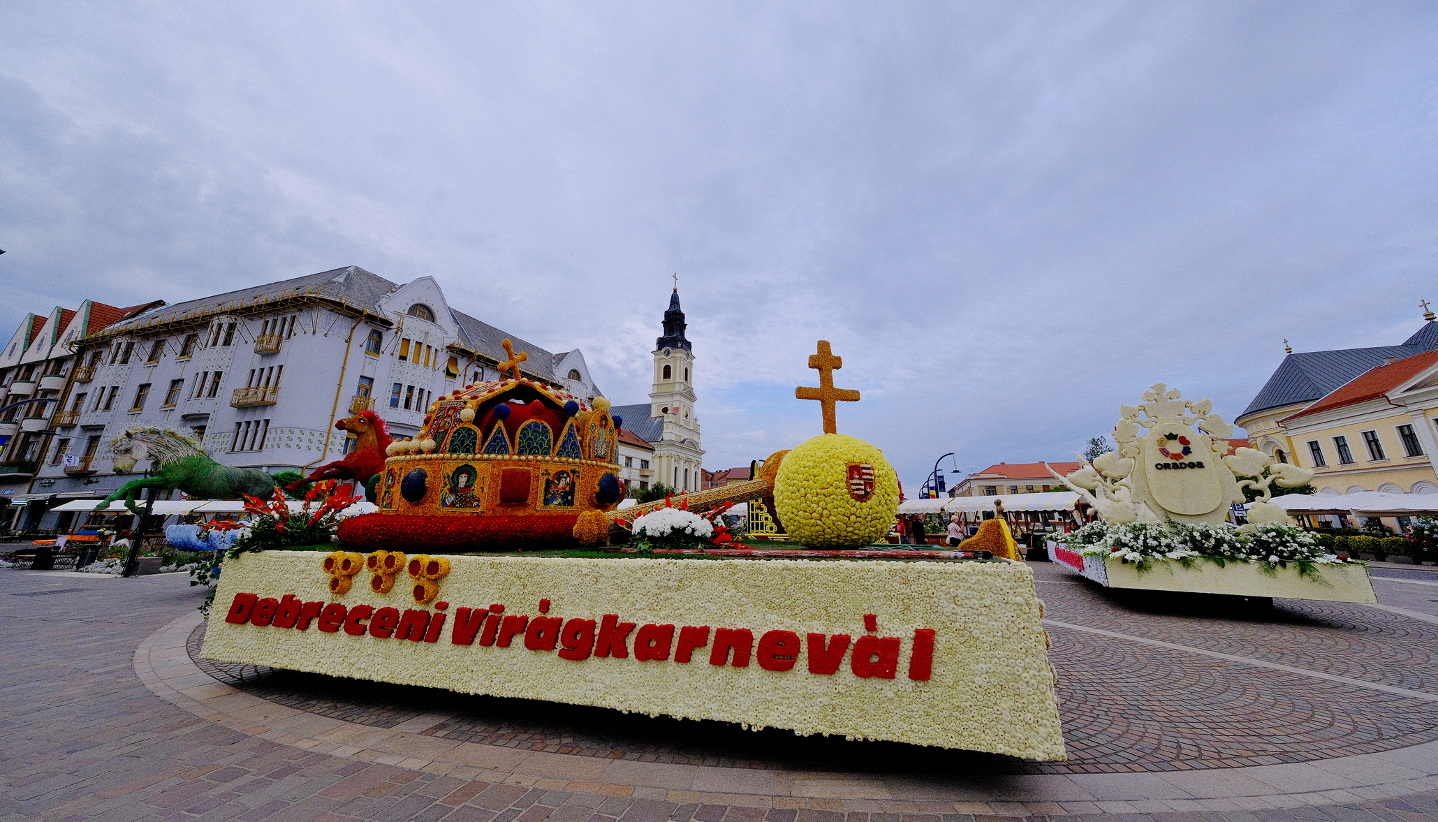 Carele alegorice în Piaţa Unirii (26)