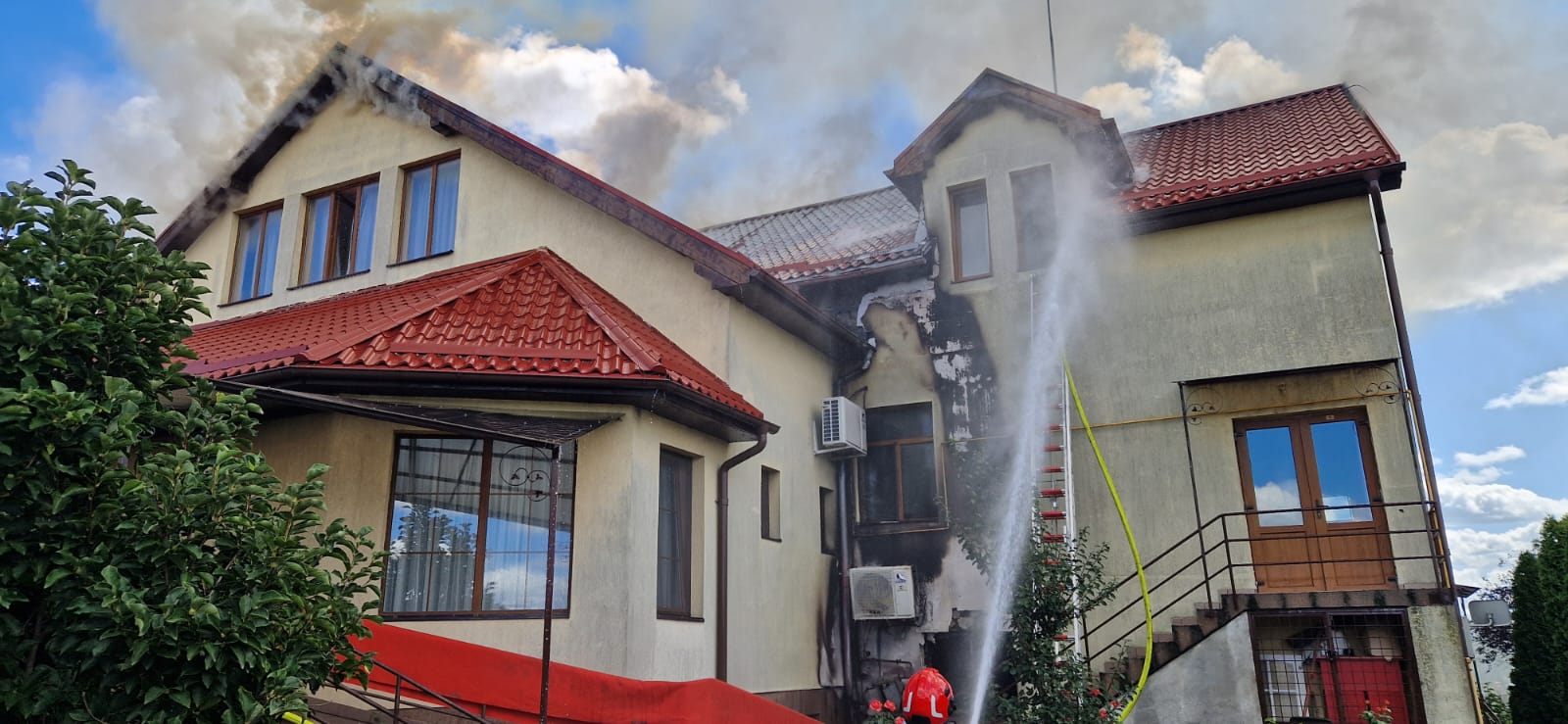 WhatsApp Image 2025-08-24 at 14.11.58 (1)