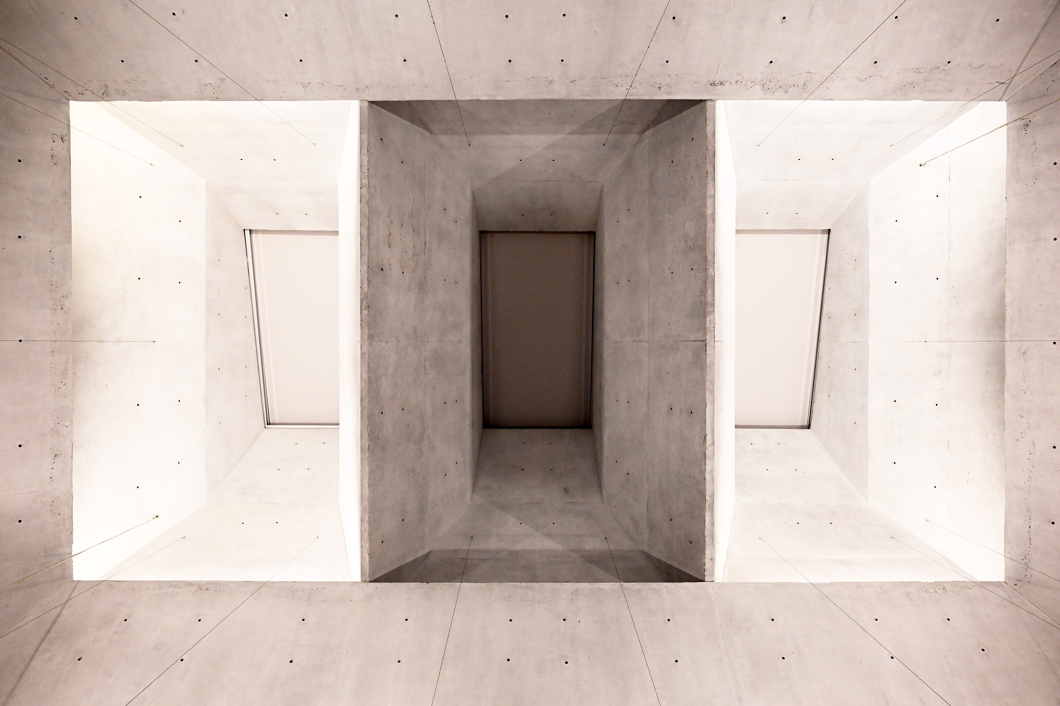 Locul I -Arhitectura minimlista