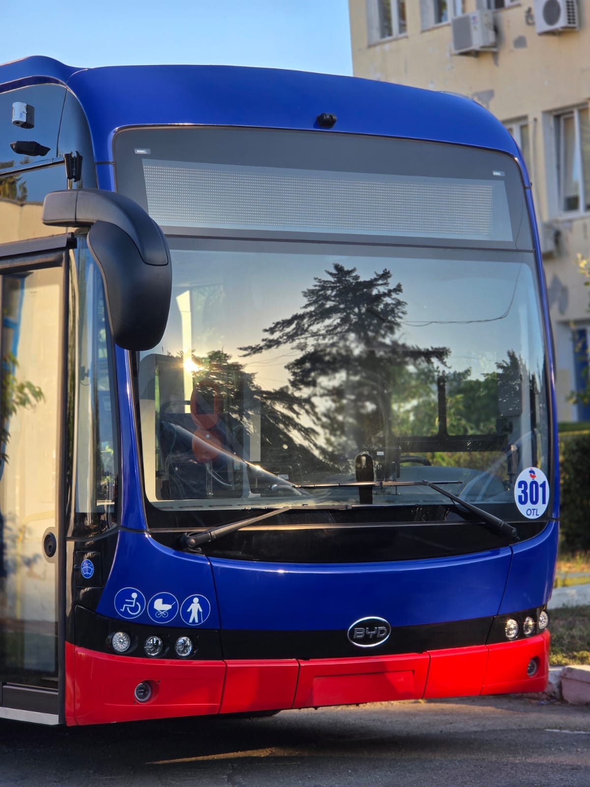 977af5ce-1bf3-40d3-a58a-e7a47dfbbf01