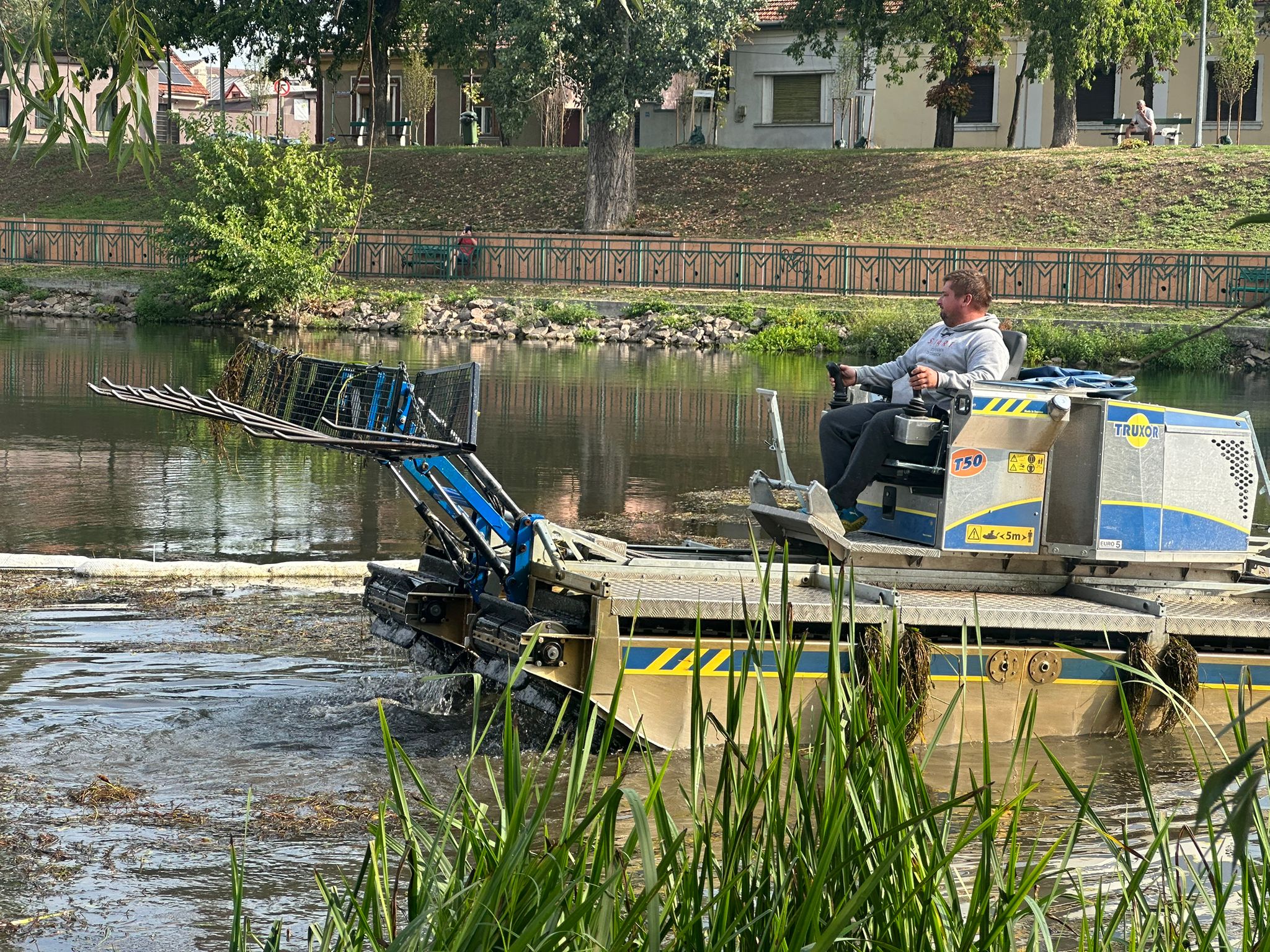 WhatsApp Image 2025-09-15 at 12.58.01 (2)