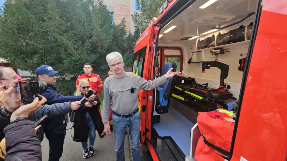 WhatsApp Image 2025-10-10 at 10.57.44 (1)