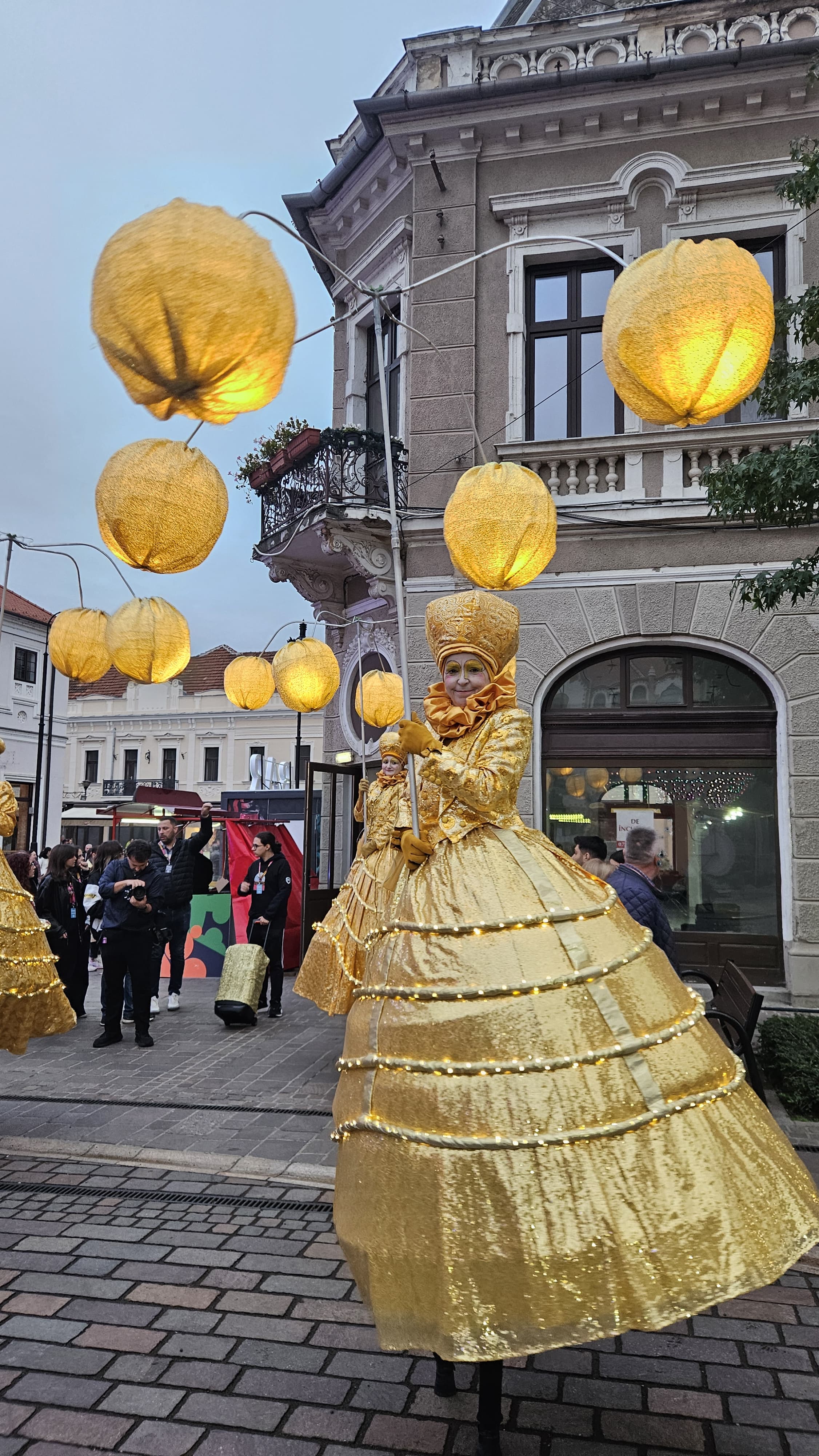 WhatsApp Image 2025-10-10 at 18.49.00 (2)