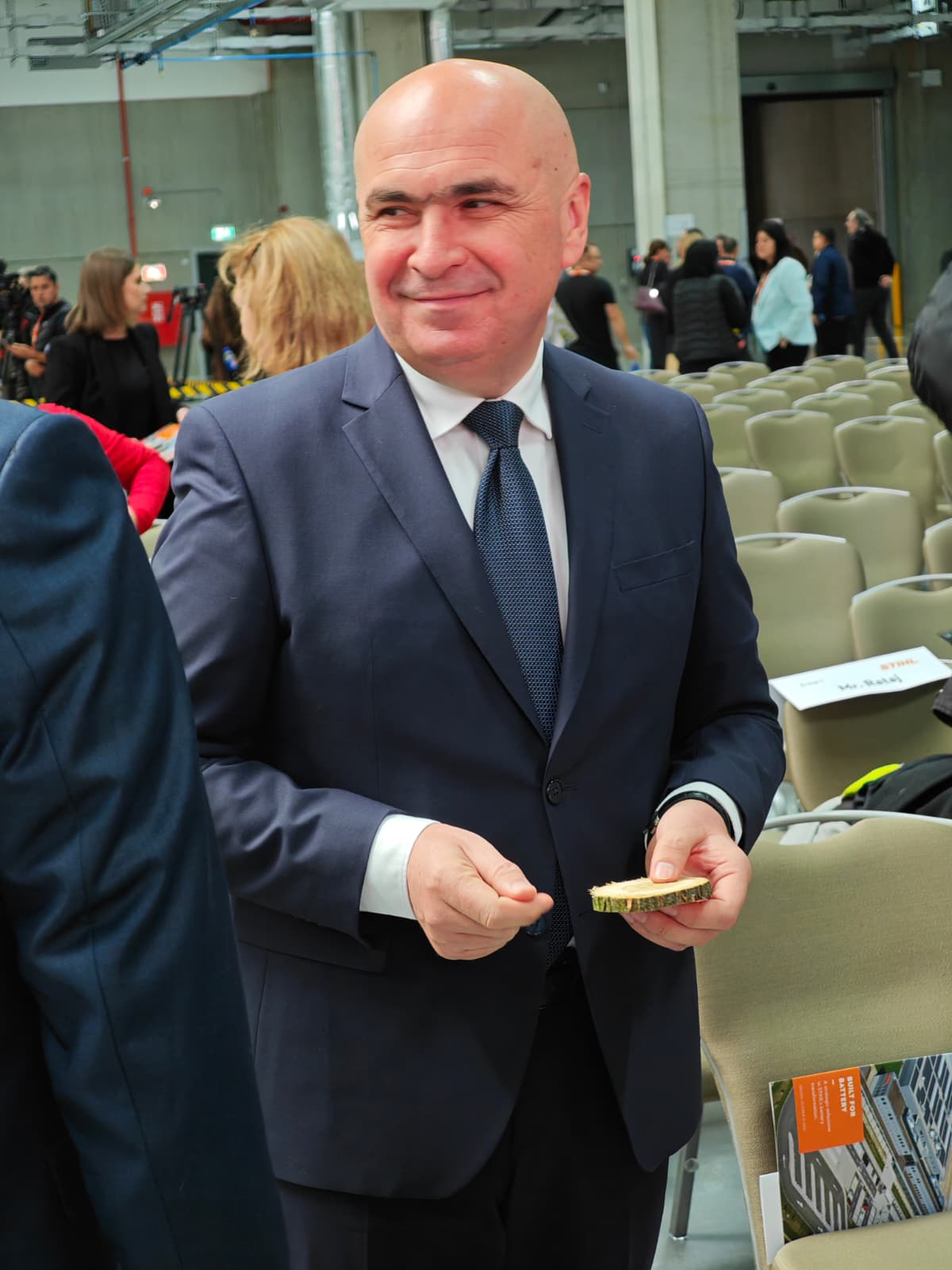 WhatsApp Image 2025-10-15 at 13.36.01