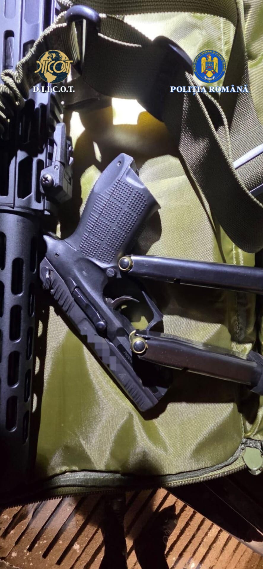 percheziții fals SRI5