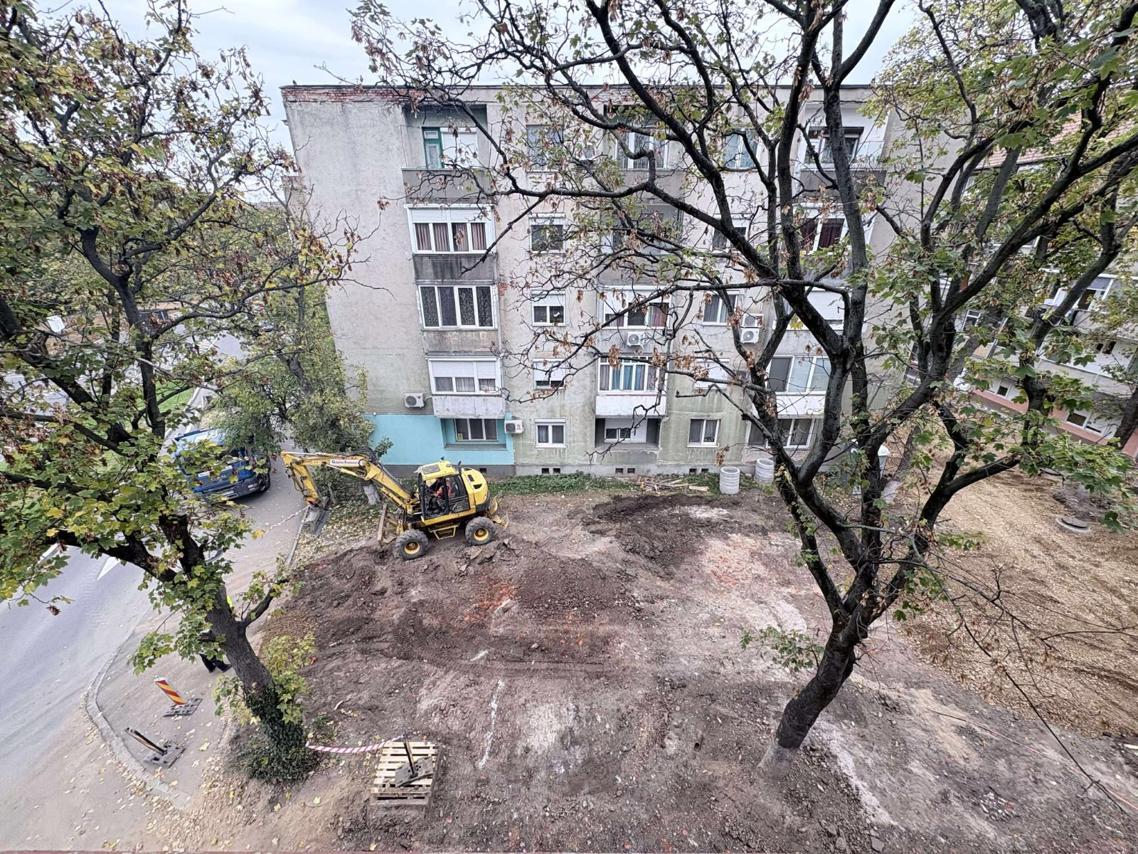 WhatsApp Image 2025-10-24 at 10.22.10 (2)