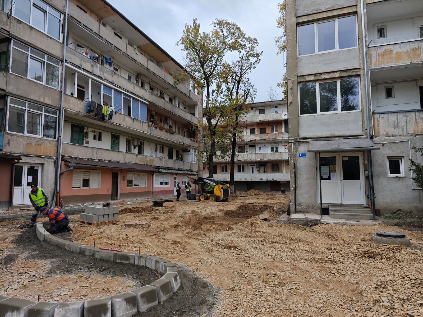 WhatsApp Image 2025-10-24 at 10.23.00