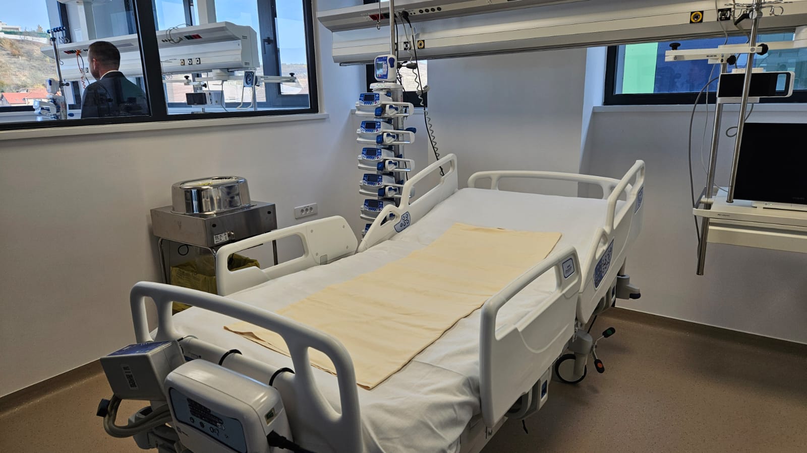 WhatsApp Image 2025-11-02 at 10.16.12