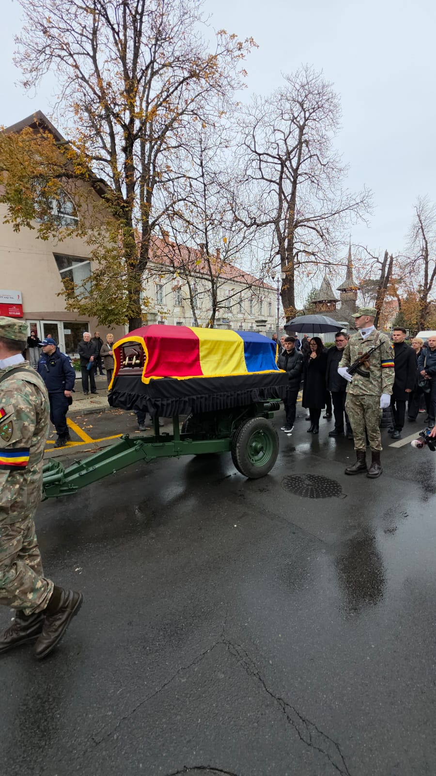 WhatsApp Image 2025-11-08 at 13.33.31 (2)