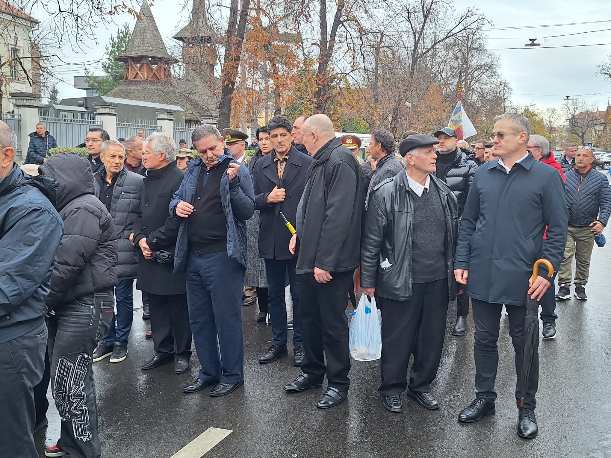 WhatsApp Image 2025-11-08 at 13.47.07 (4)