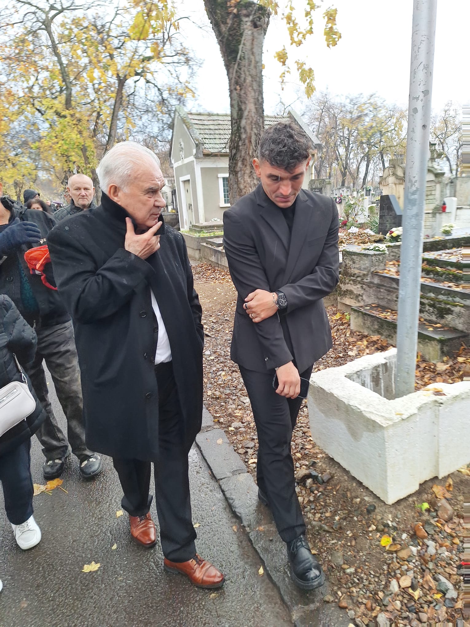 WhatsApp Image 2025-11-08 at 15.39.17