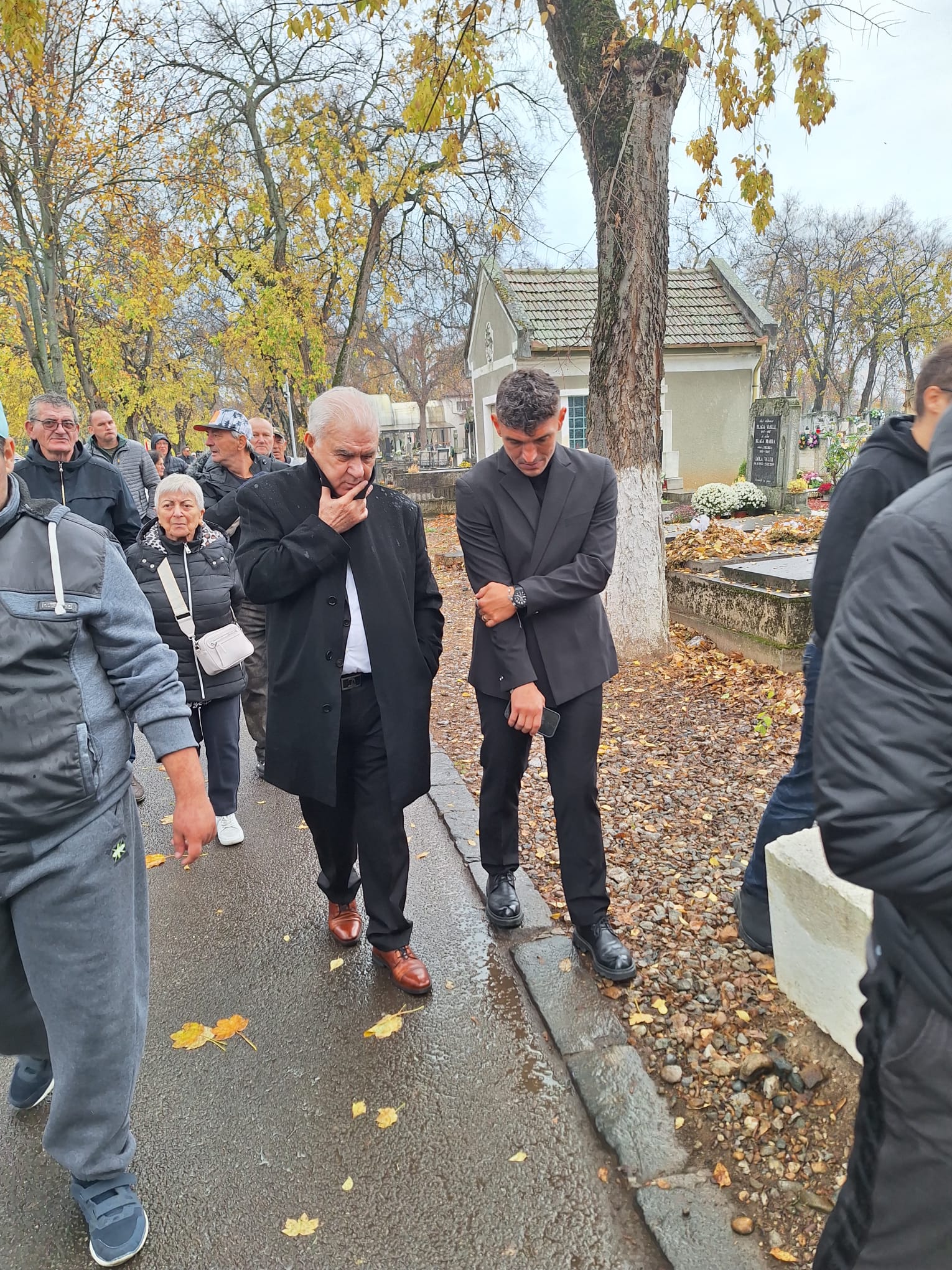 WhatsApp Image 2025-11-08 at 15.39.13