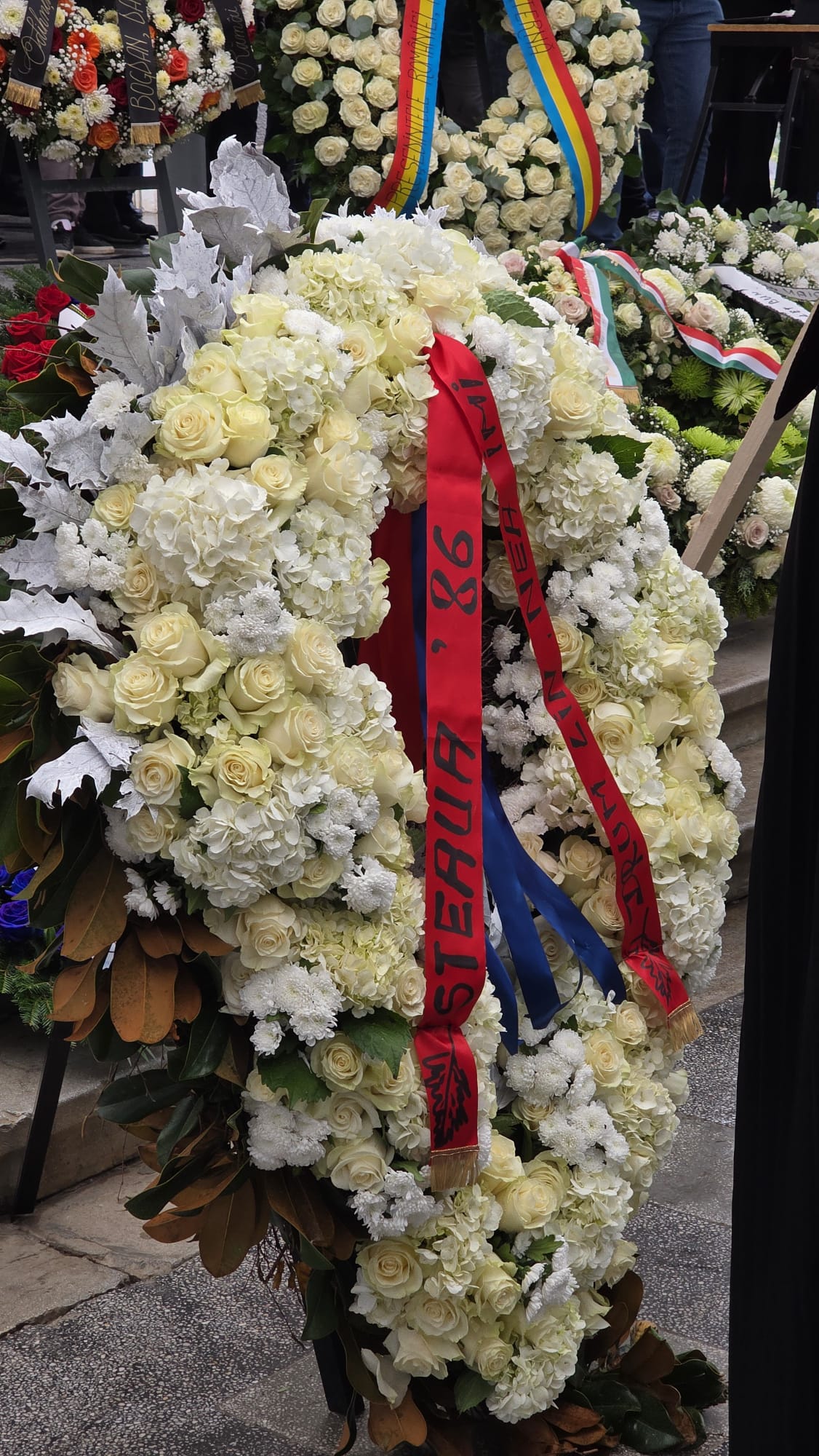 WhatsApp Image 2025-11-08 at 15.38.25 (1)