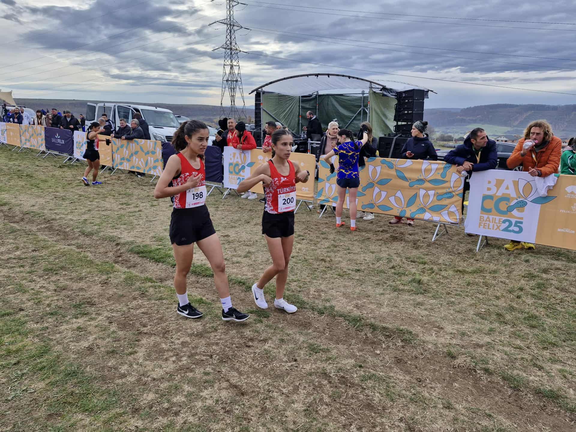 569244246_1922426105353054_6503047038617281882_n