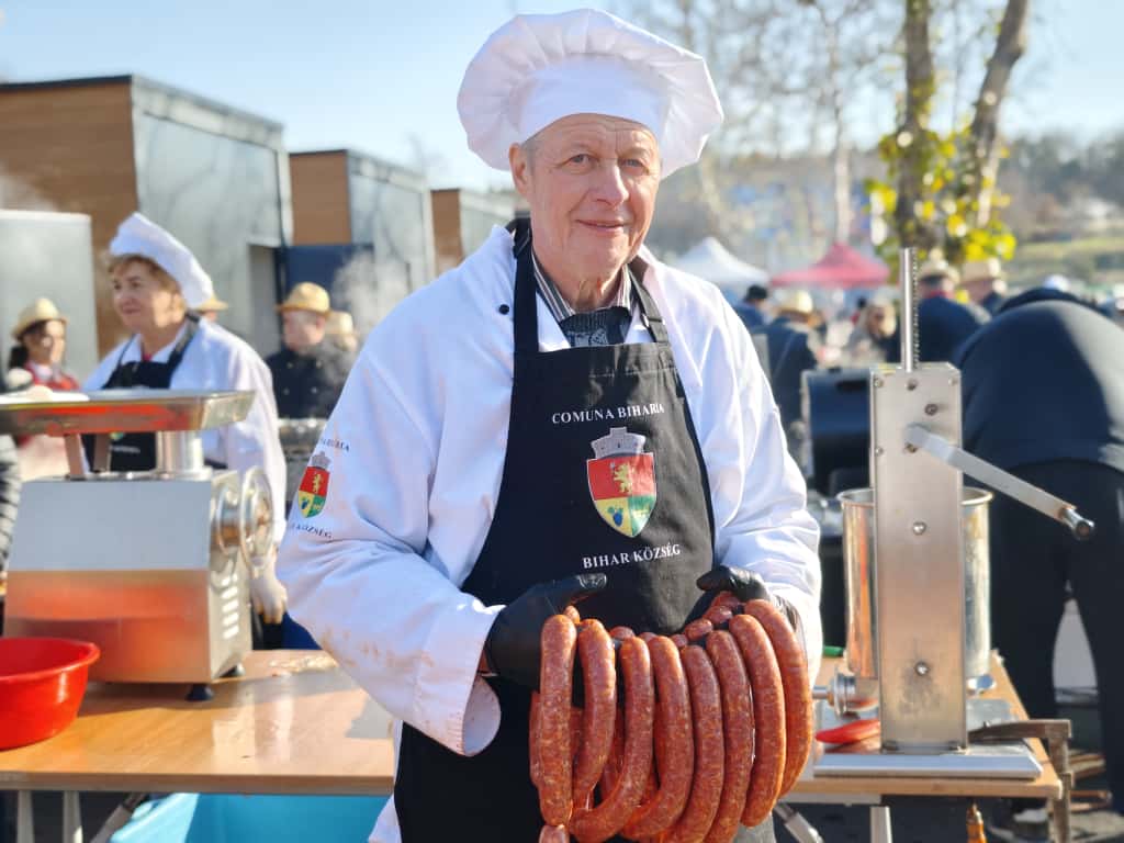 WhatsApp Image 2025-11-15 at 14.16.52 (1)