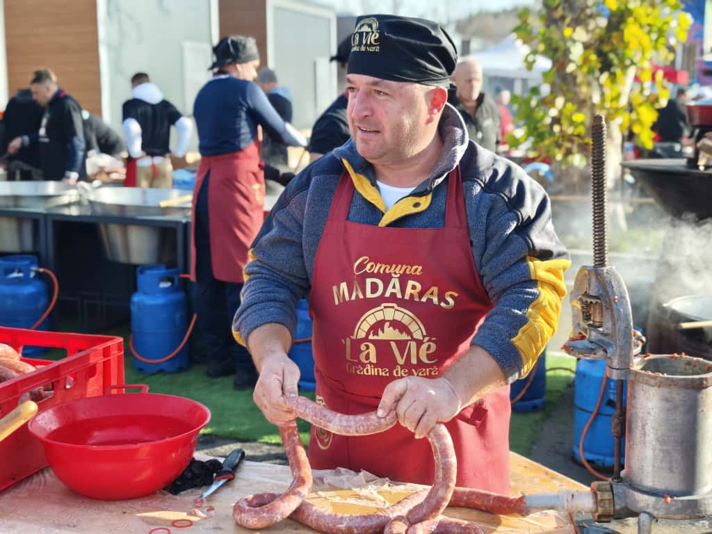 WhatsApp Image 2025-11-15 at 14.16.51 (2)