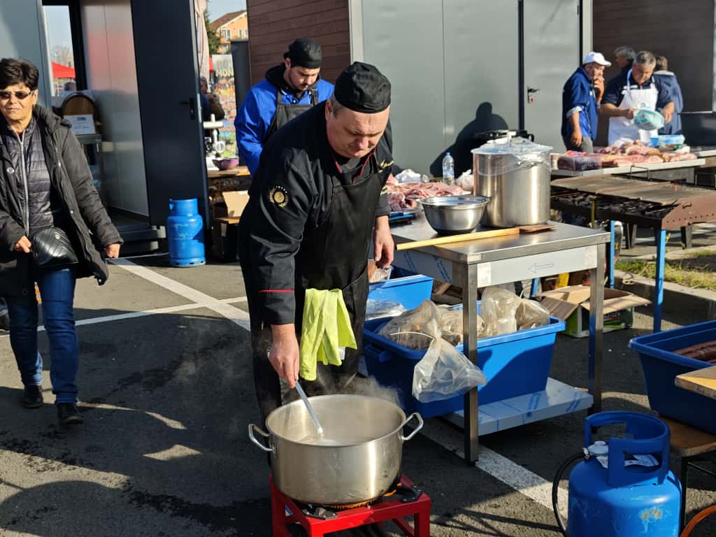 WhatsApp Image 2025-11-15 at 14.16.49 (1)