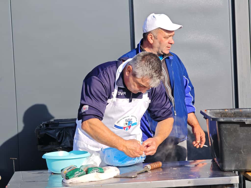 1d600b41-9ac5-43c9-9389-8fd253703f5c