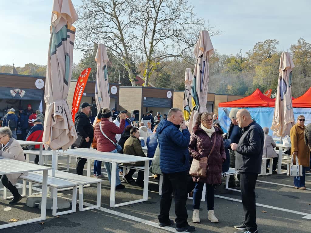 ce20c8e9-bb84-43d5-a18b-0f9460af9923