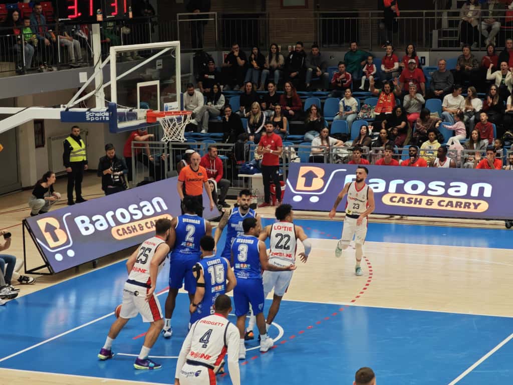 WhatsApp Image 2025-11-15 at 19.11.43