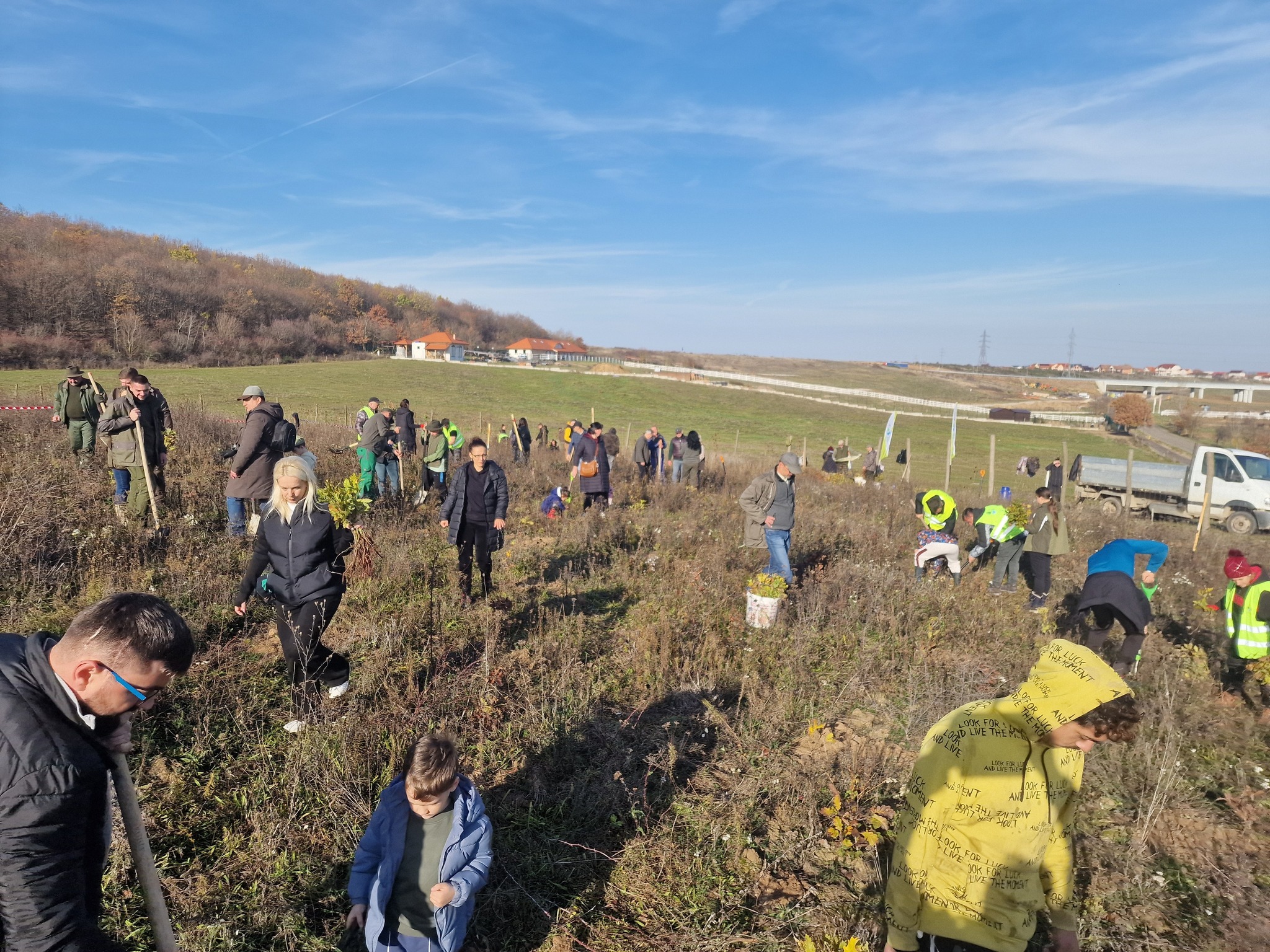 581921201_25129727543353420_1006281095070616111_n