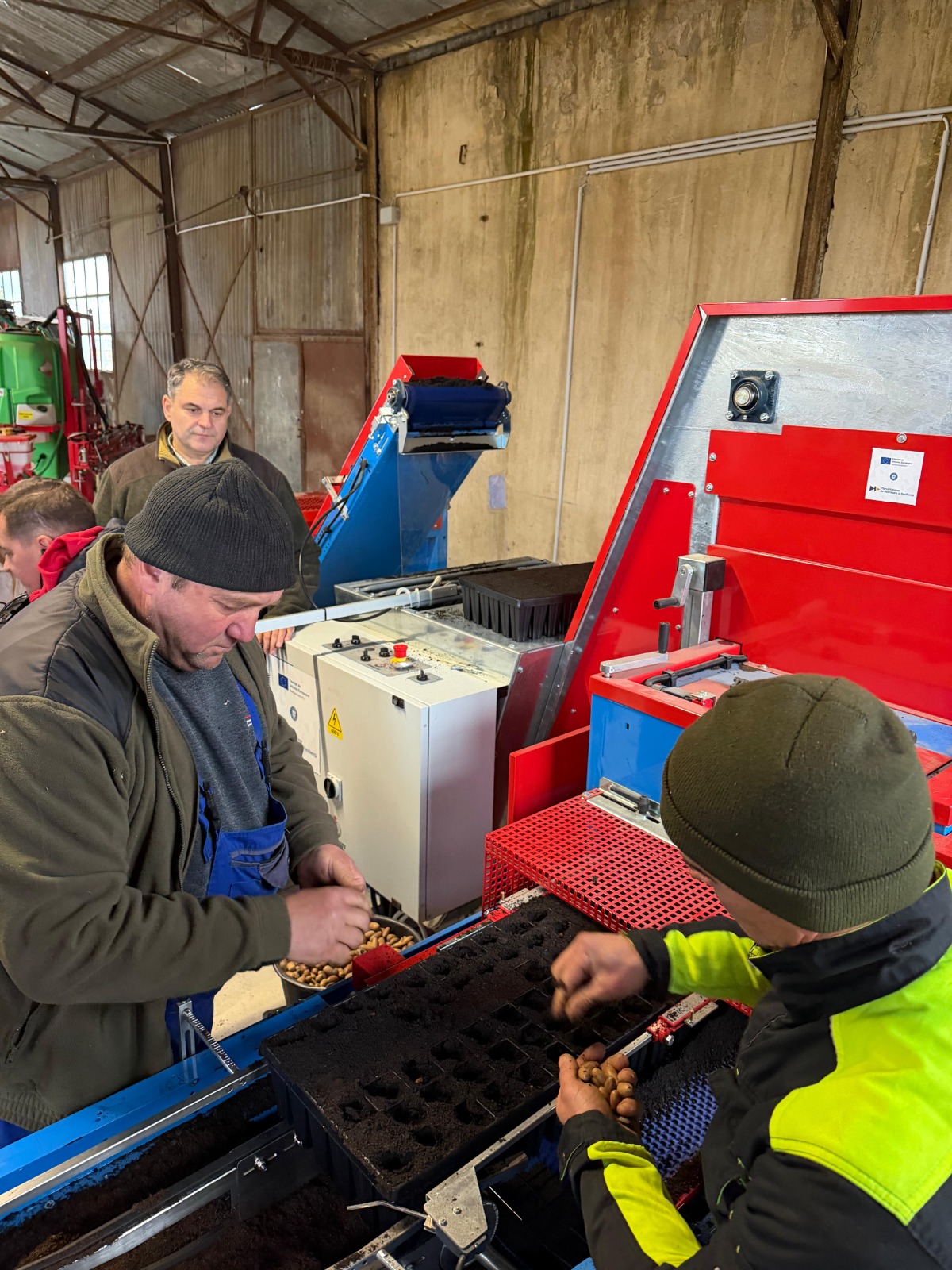 WhatsApp Image 2025-12-02 at 19.47.12 (3)