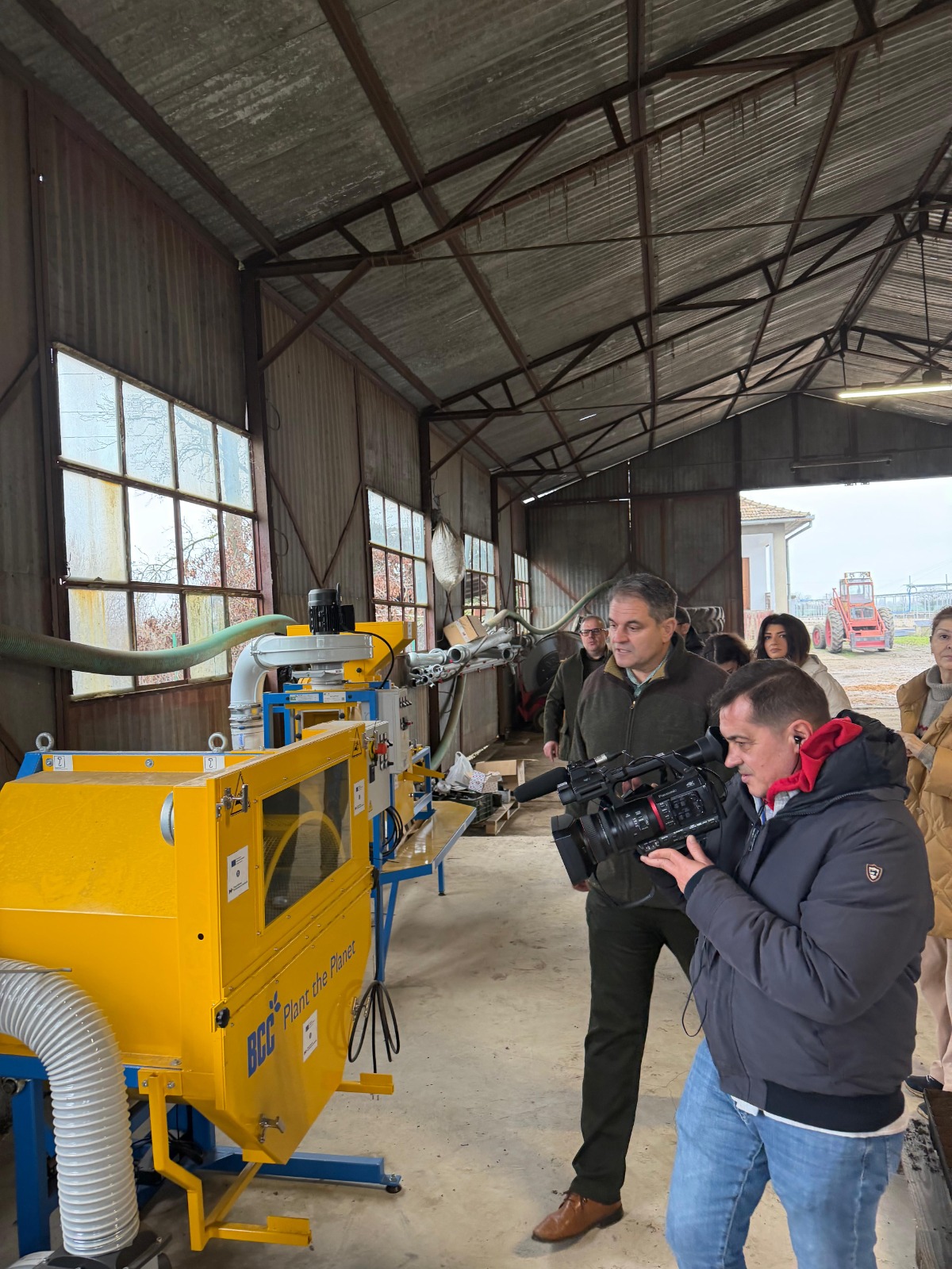 WhatsApp Image 2025-12-02 at 19.47.15