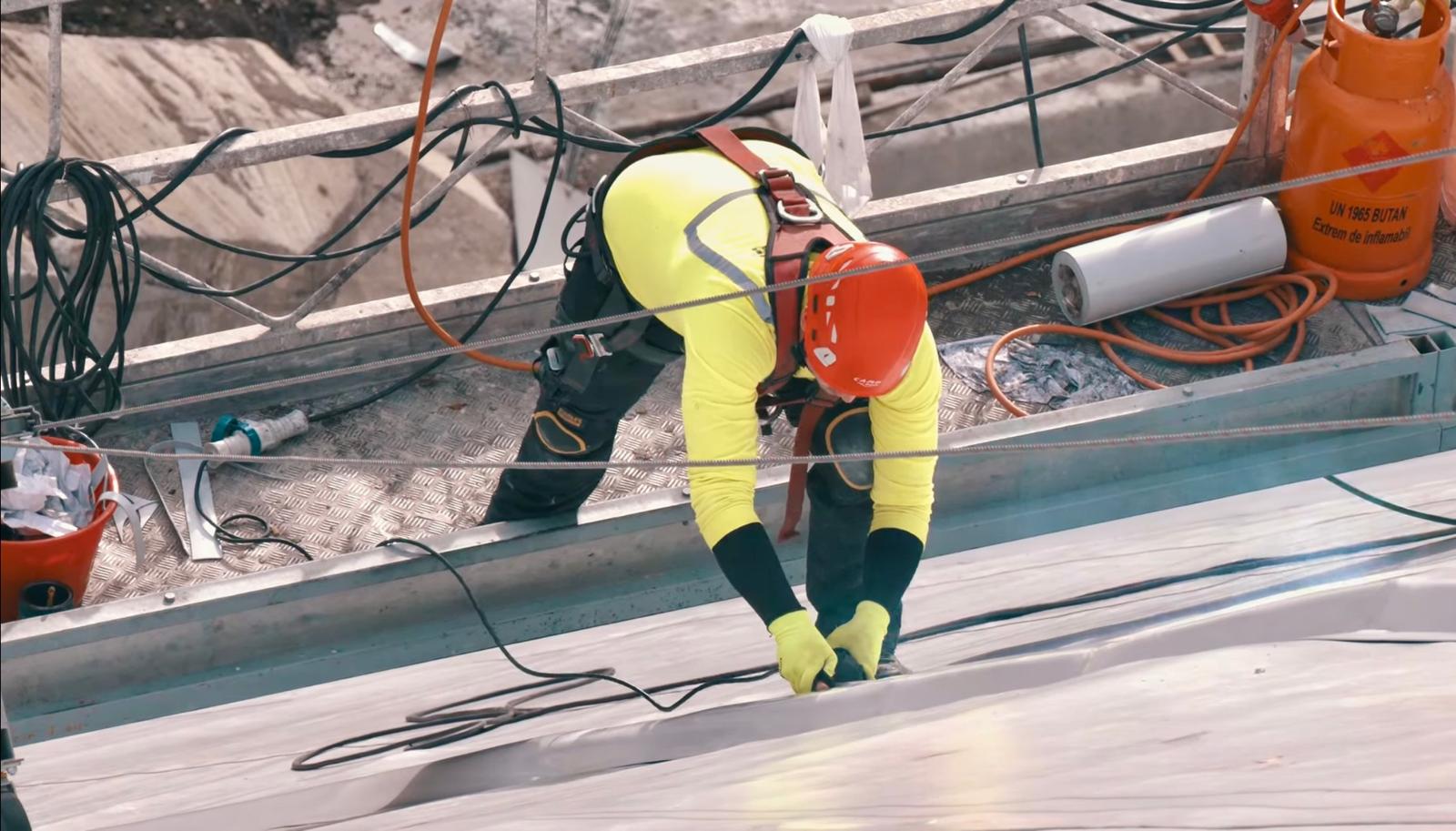 WhatsApp Image 2025-12-04 at 12.25.39 (4)