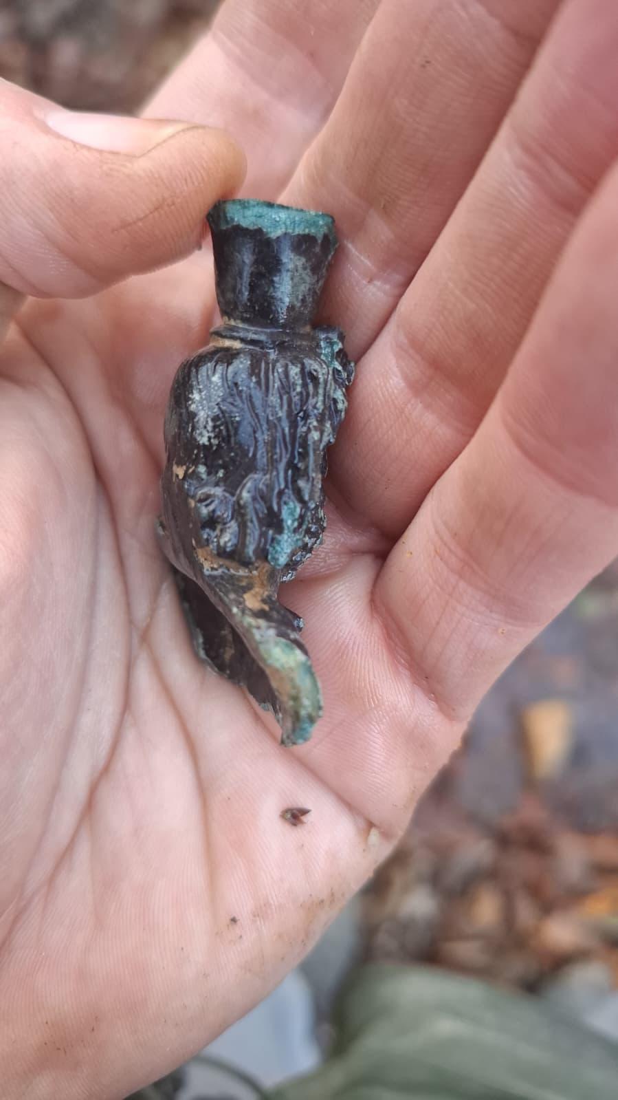 WhatsApp Image 2025-12-08 at 09.19.45 (2)