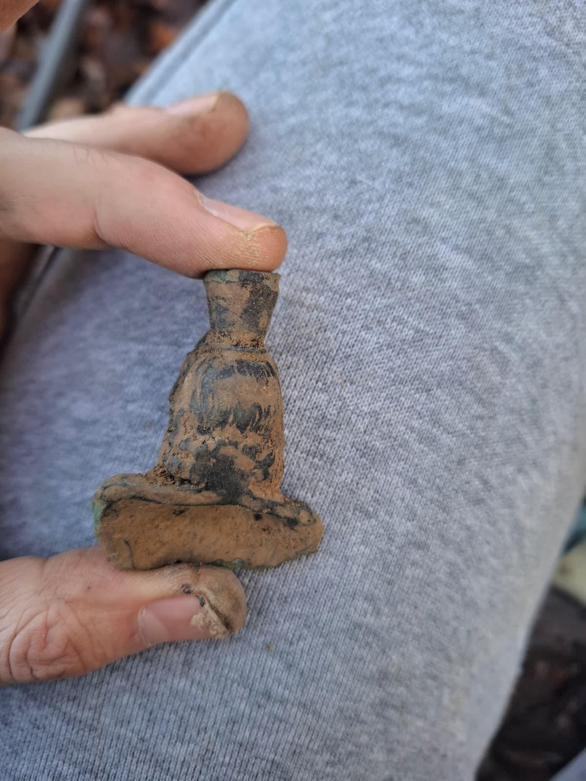 WhatsApp Image 2025-12-08 at 09.19.45 (6)