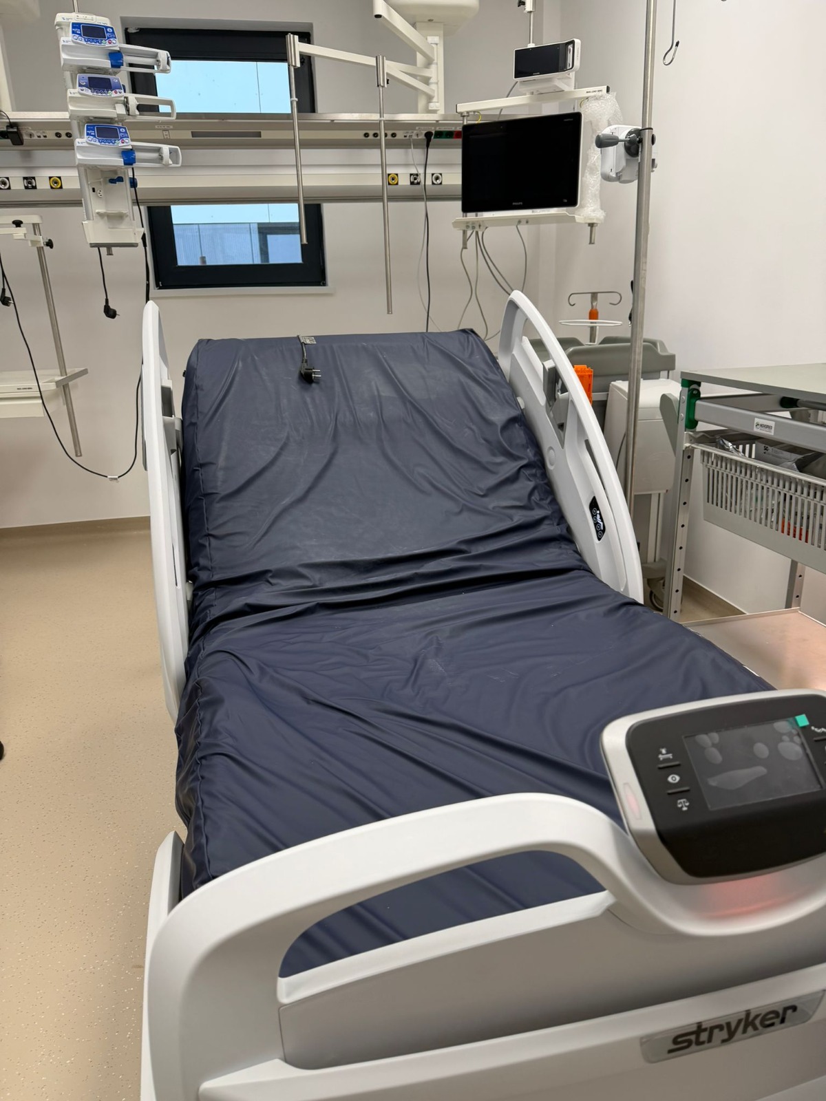 WhatsApp Image 2025-12-08 at 13.18.55 (1)