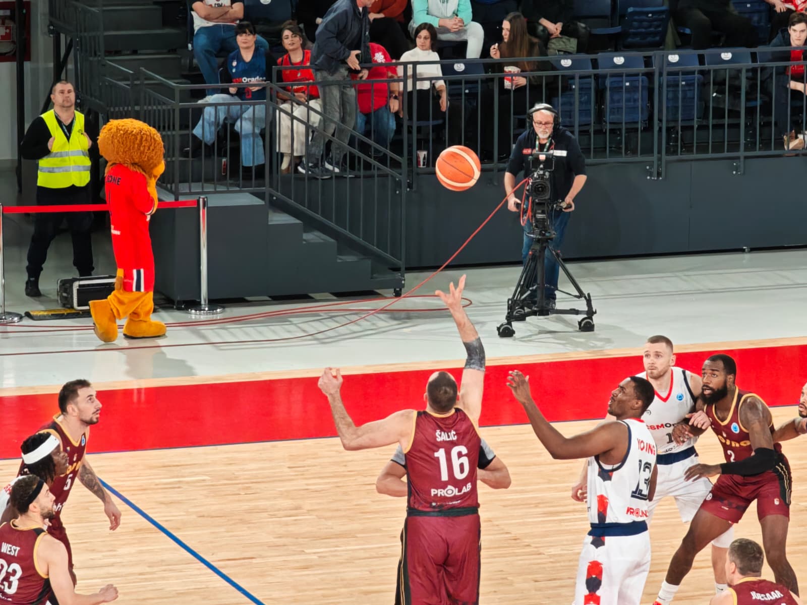 WhatsApp Image 2025-12-10 at 19.06.13 (1)