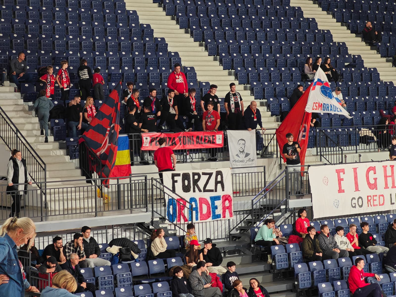 WhatsApp Image 2025-12-10 at 19.05.54