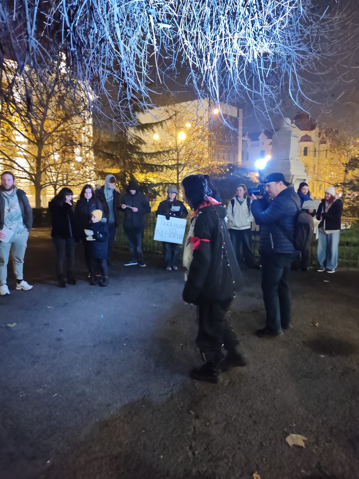 WhatsApp Image 2025-12-11 at 19.08.00 (1)