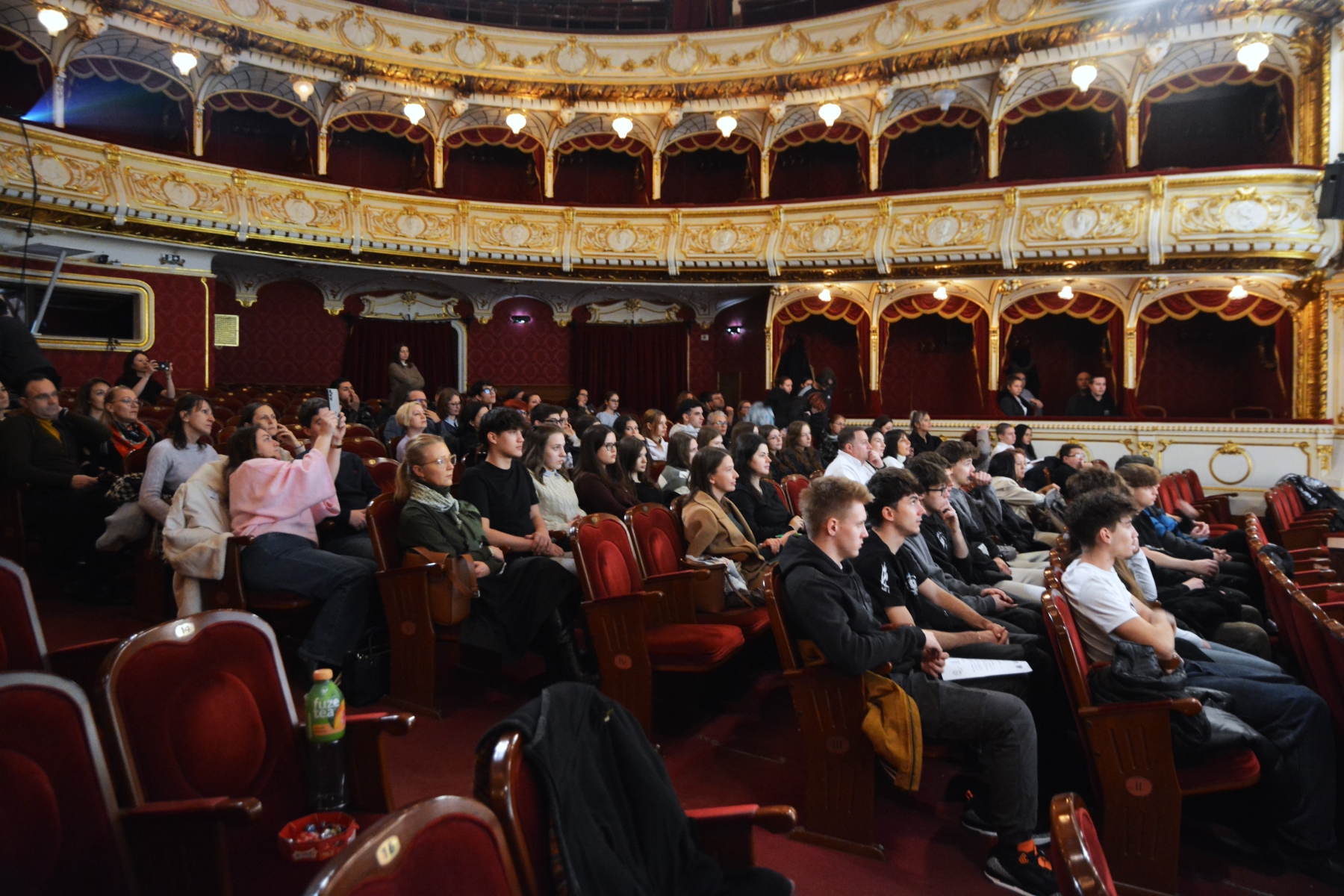 Panel_TABU la Teatrul Regina Maria (9)