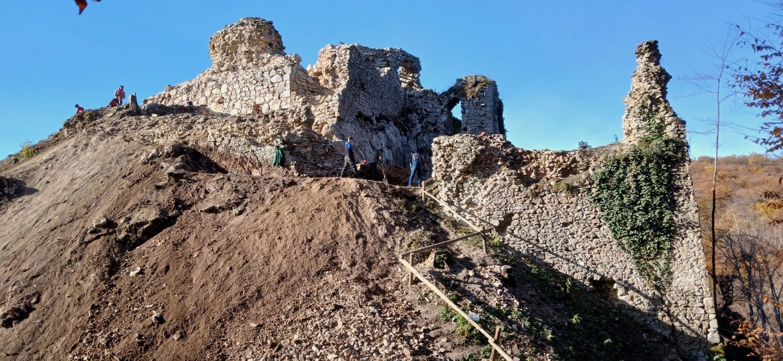 1cetatea piatra soimului