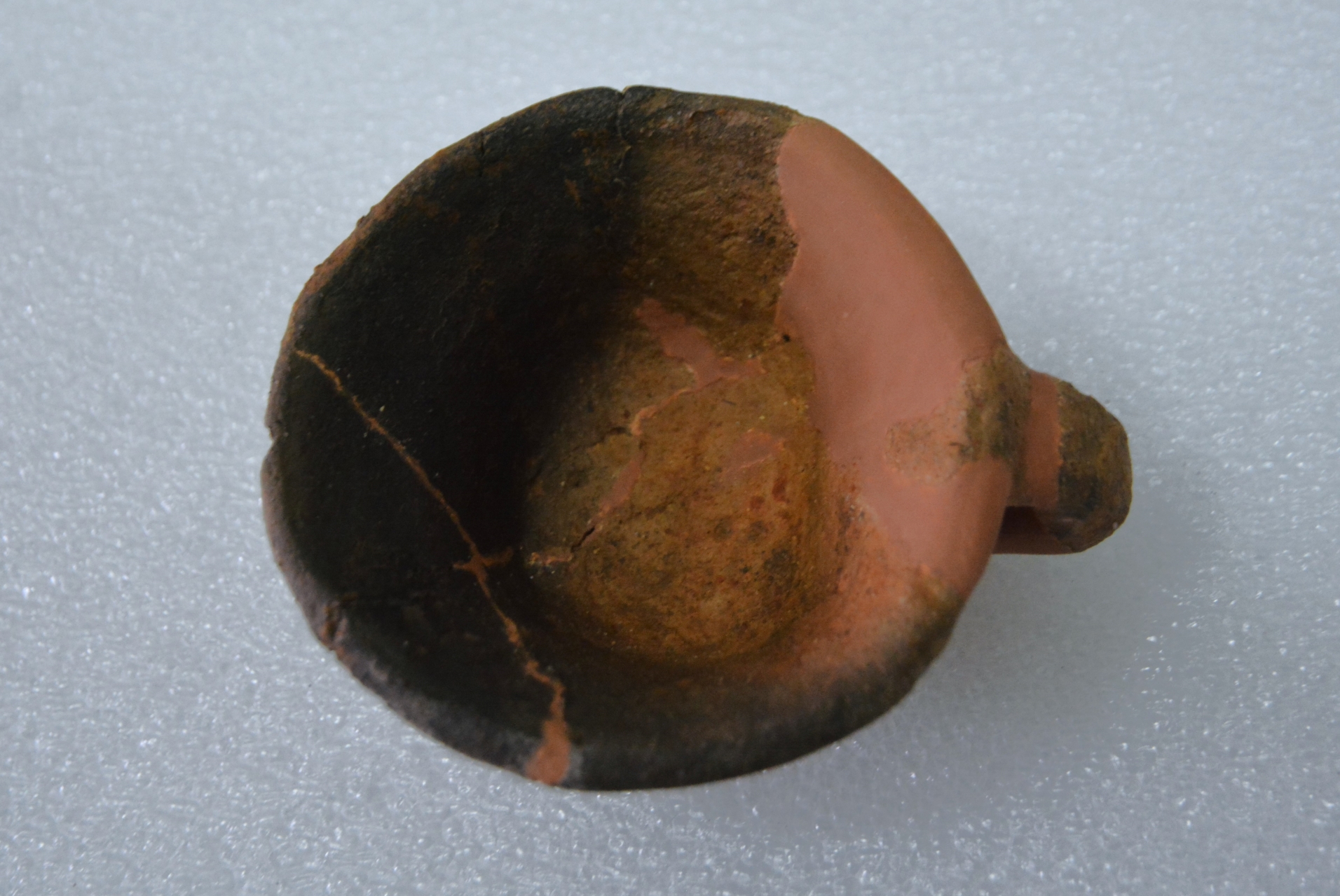 cană dacică din lut